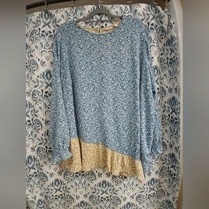 LOGO by Lori Goldstein Blue and Cream Floral Blouse